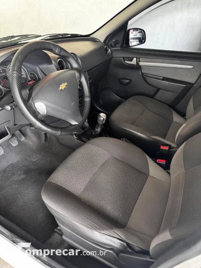 CELTA 1.0 MPFI LT 8V