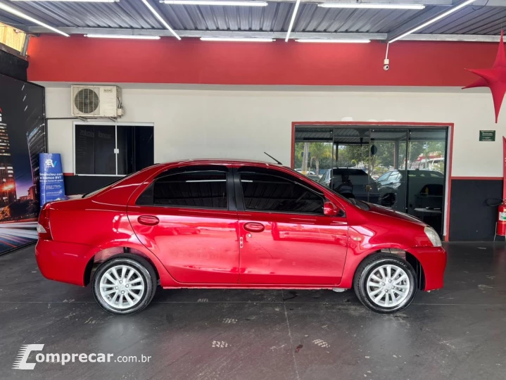 Etios Sedan 1.5 16V 4P FLEX XLS