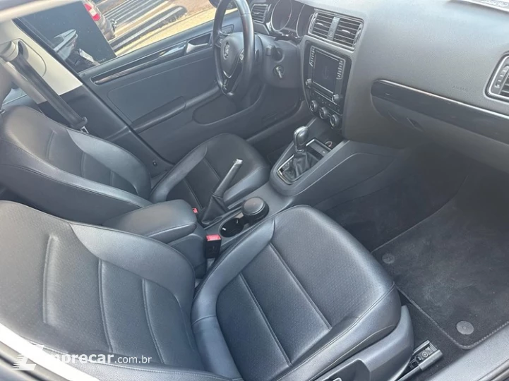 JETTA 2.0 TSI Highline 211cv