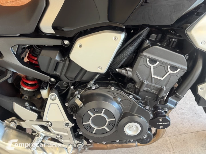 CB 1000r