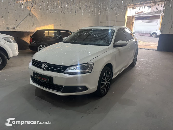 JETTA 2.0 TSI Highline 211cv