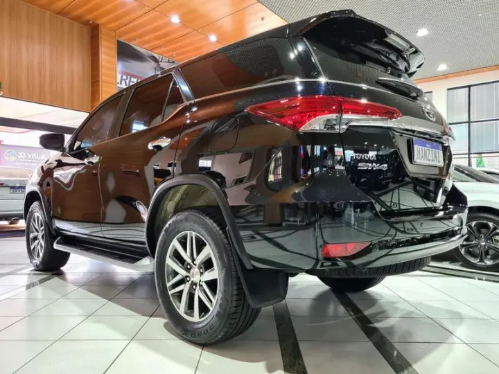 HILUX SW4 2.8 SRX 4X4 7 LUGARES 16V TURBO INTERCOOLER DIESEL