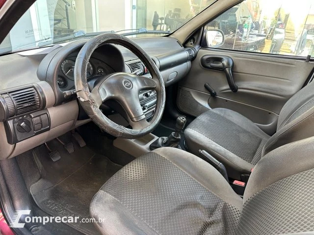 CLASSIC - 1.0 MPFI VHCE 8V 4P MANUAL