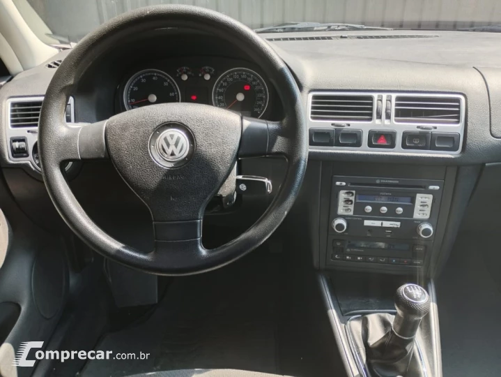 BORA 2.0 MI 8V GASOLINA 4P MANUAL