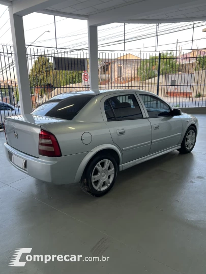 ASTRA 2.0 MPFI Advantage 8V