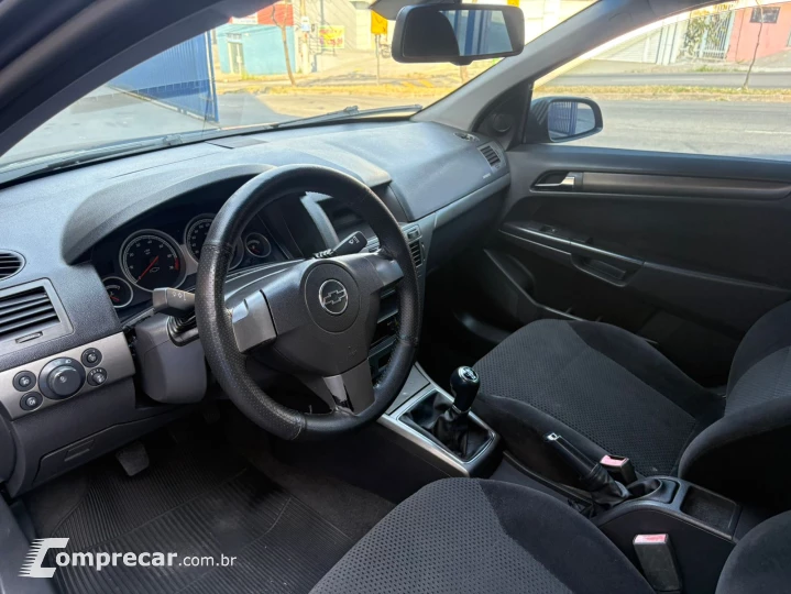 VECTRA 2.0 MPFI GT Hatch 8V