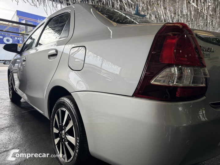 ETIOS 1.5 Platinum Sedan 16V