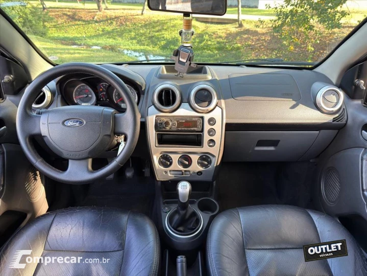 FIESTA 1.6 ROCAM SEDAN 8V FLEX 4P MANUAL