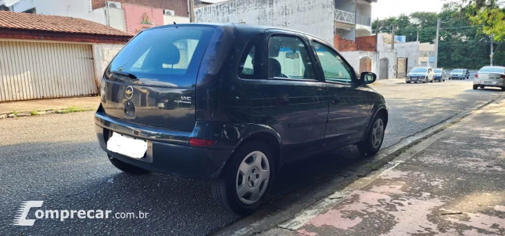 Corsa Hatch Joy 1.0 8V