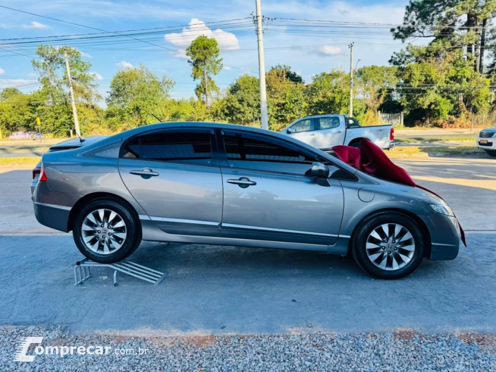 CIVIC 1.8 LXL 16V