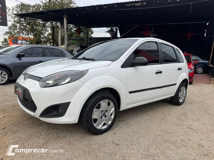 FIESTA 1.6 MPI Class Hatch 8V