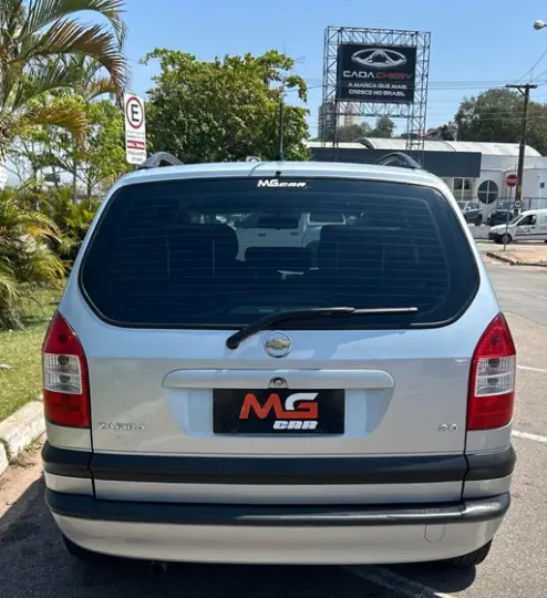 ZAFIRA 2.0 MPFI Elegance 8V