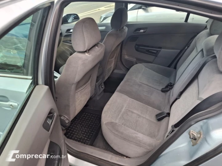 VECTRA 2.0 MPFI Elegance 8V