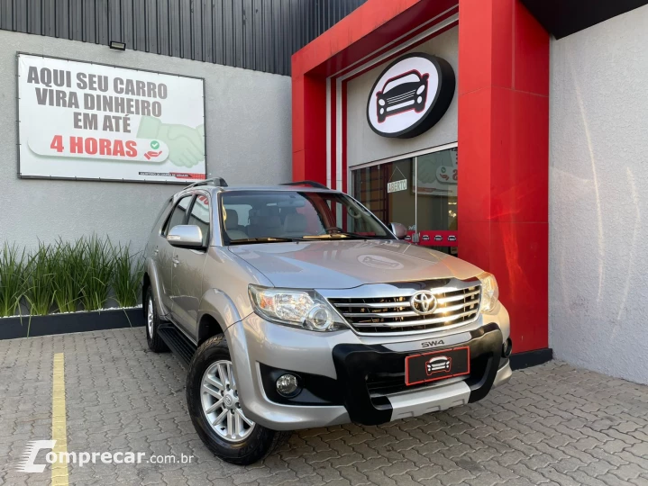HILUX SW4 2.7 SR 7 Lugares 4X2 16V