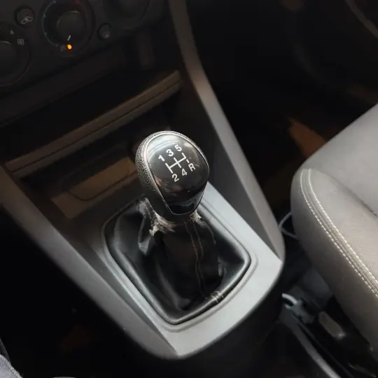 Ka 1.5 Sedan SE 12V Flex 4p Mec.