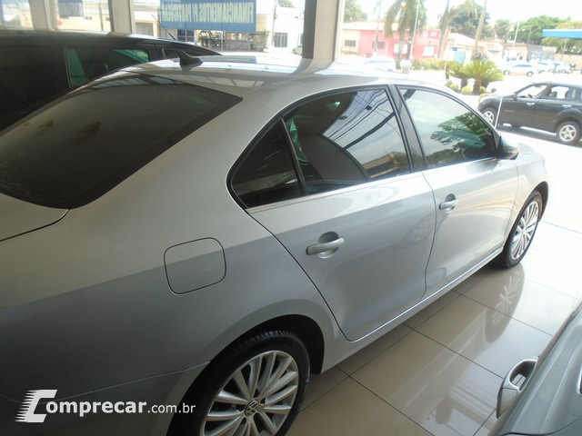 JETTA 2.0 TSI Highline 200cv