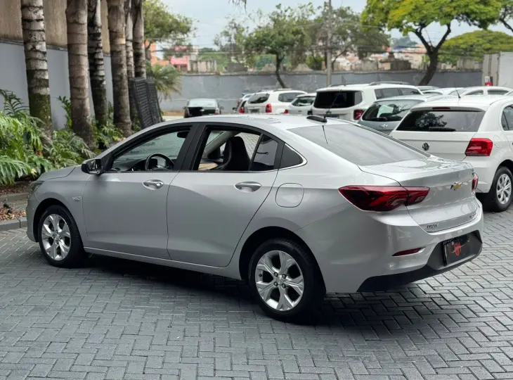 ONIX 1.0 Turbo Plus Premier