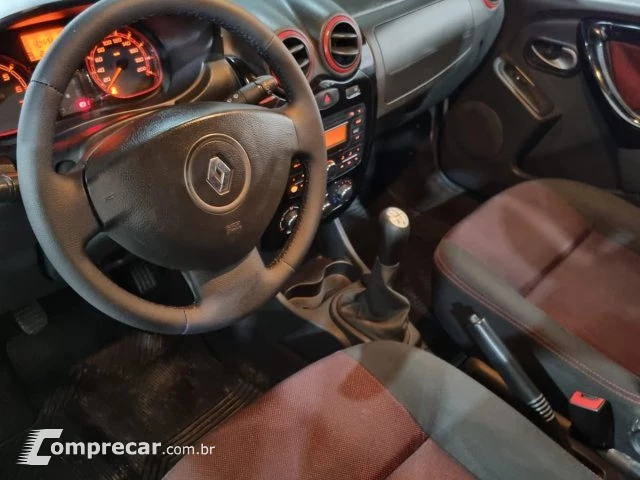 SANDERO - 1.6 STEPWAY 8V 4P MANUAL