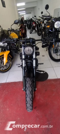 XL 883 Iron