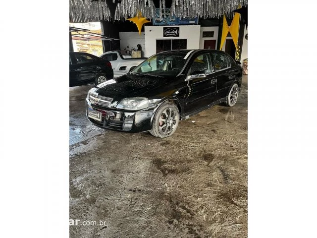 ASTRA HATCH - 2.0 MPFI ADVANTAGE 8V 4P MANUAL