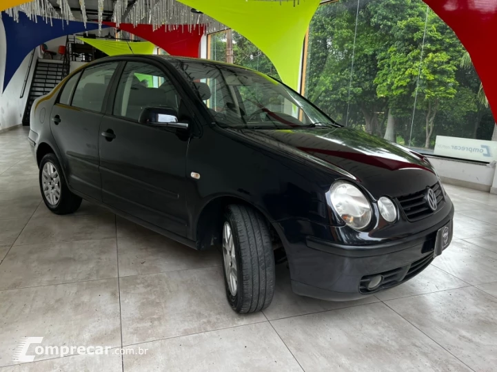 POLO SEDAN 1.6 8V