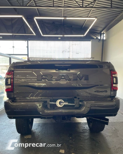 2500 6.7 I6 Turbo Laramie Night Edition CD 4X4