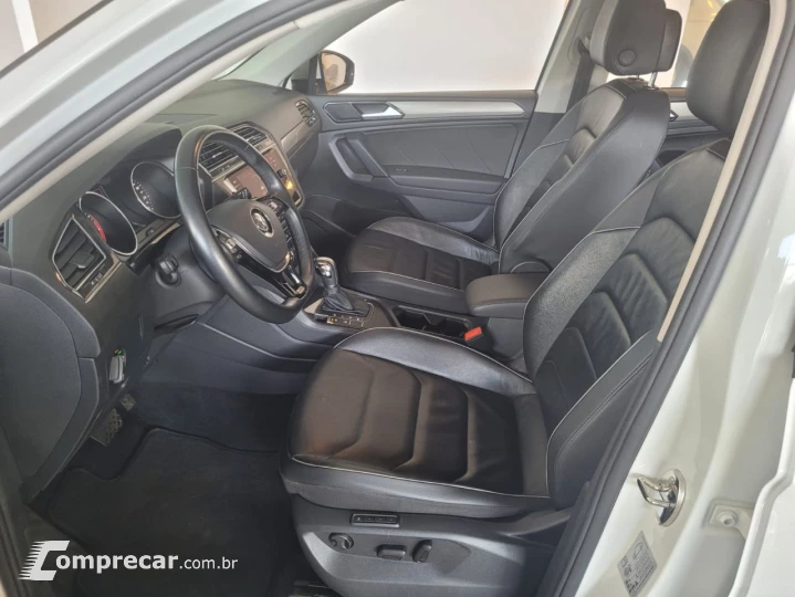 Tiguan Allspace 1.4 16V 4P TSI 250 FLEX TURBO COMFORTLINE AU