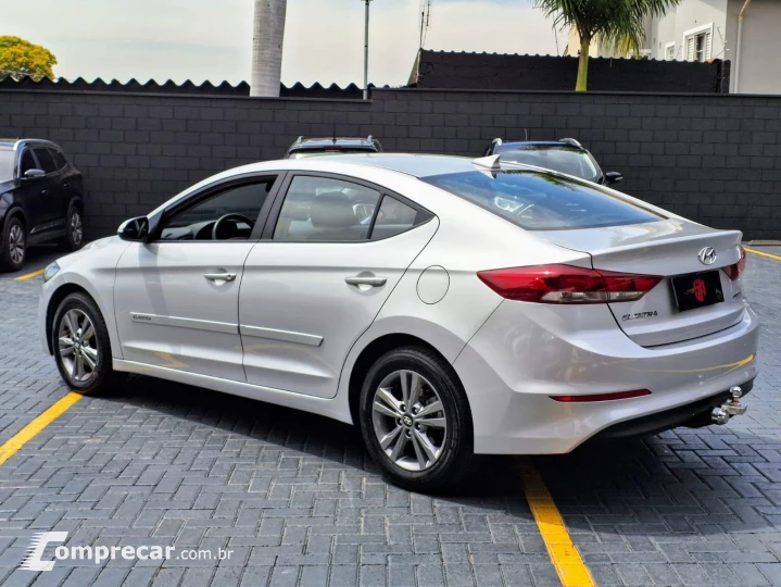 ELANTRA 2.0 16V