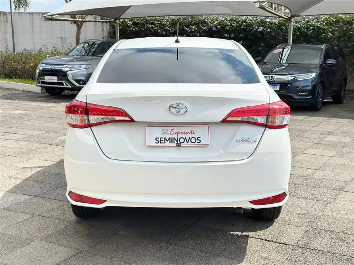 YARIS 1.5 16V FLEX SEDAN XL MULTIDRIVE