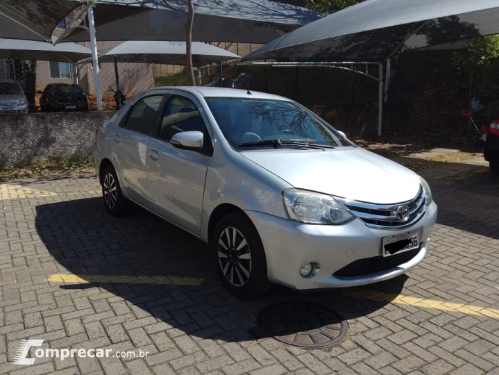 ETIOS 1.5 Platinum Sedan 16V