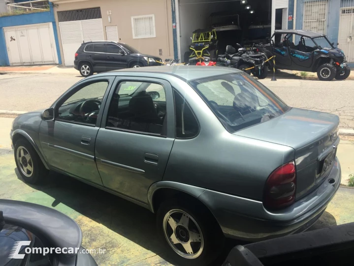 CORSA 1.0 MPFI Classic Sedan Life 8V