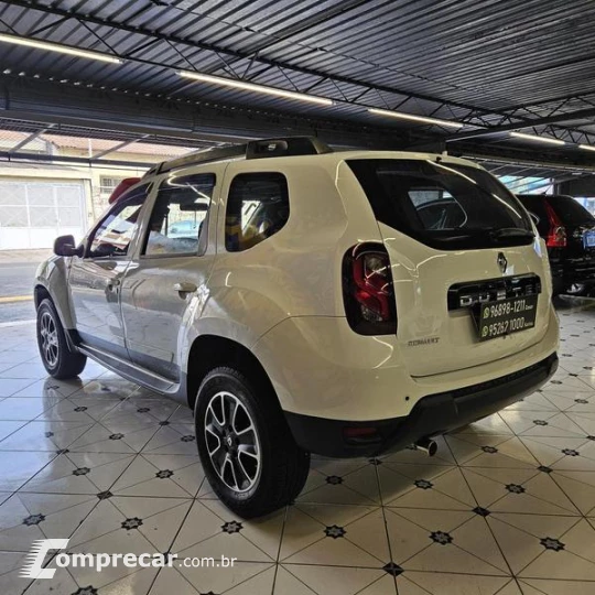 DUSTER 16 D 4X2