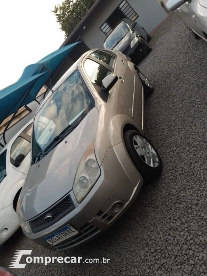 Fiesta Sedan 1.6 4P FLEX