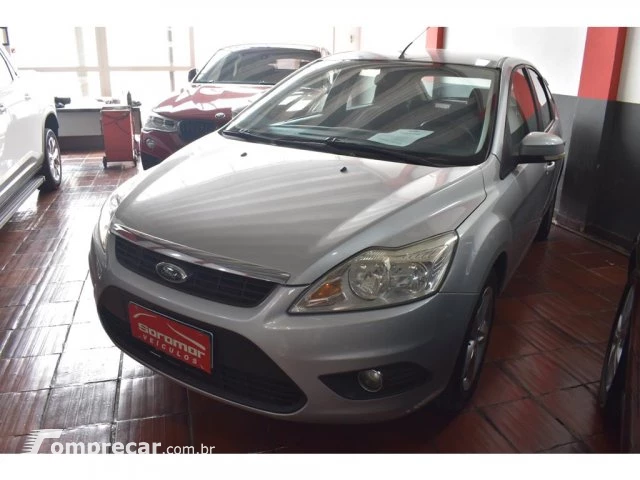 FOCUS HATCH - 2.0 GLX 16V 4P MANUAL