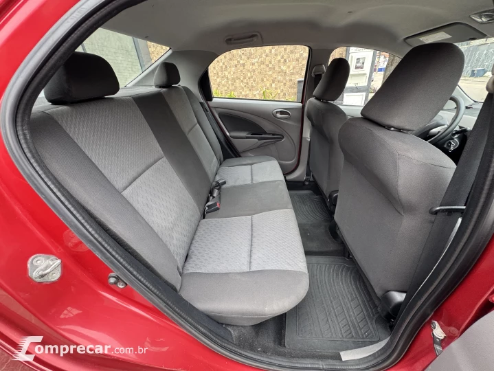 ETIOS 1.5 XLS Sedan 16V