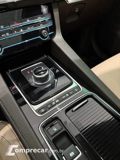 F-PACE 2.0 16V Turbo Prestige AWD