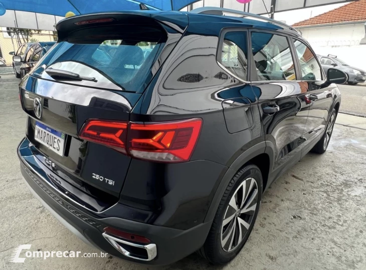 TAOS 1.4 250 TSI Highline