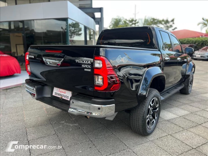 HILUX 2.8 D-4D TURBO DIESEL CD SRX PLUS 4X4 AUTOM