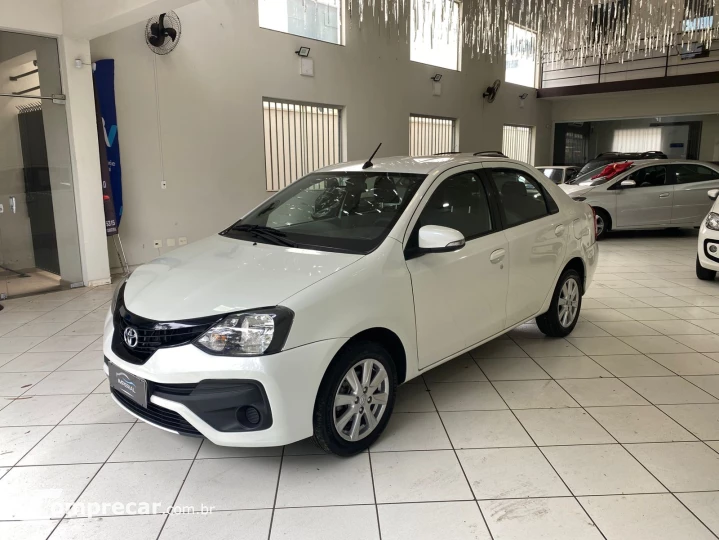 ETIOS 1.5 X Plus Sedan 16V