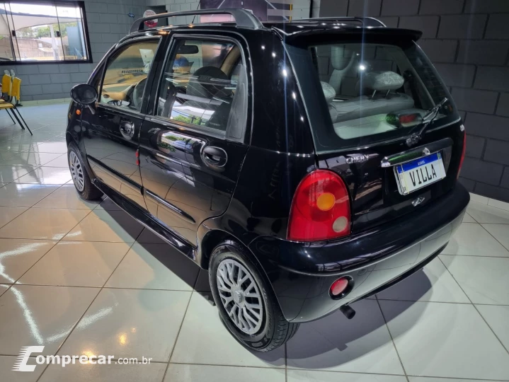 QQ 1.1 MPFI 16V