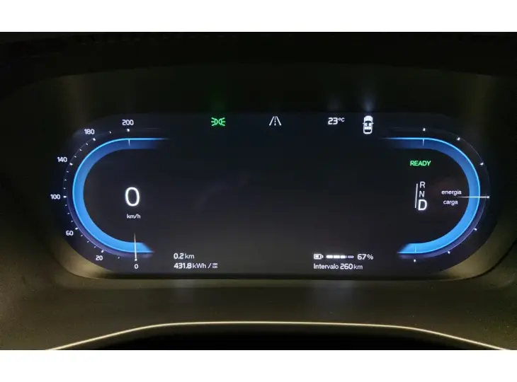 C40 P8 RECHARGE TWIN ELECTRIC ULTIMATE AWD