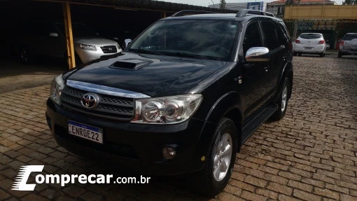 HILUX SW4 3.0 SRV 4X4 7 Lugares 16V Turbo Intercooler