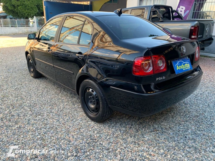Polo Sedan 1.6 4P FLEX