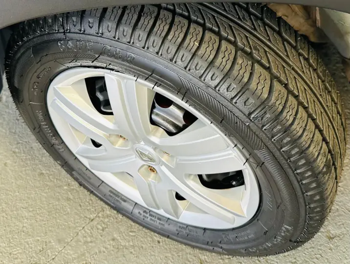 KWID 1.0 12V SCE ZEN