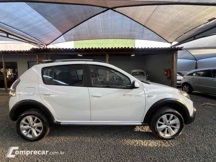 SANDERO 1.6 STEPWAY 16V FLEX 4P AUTOMÁTICO