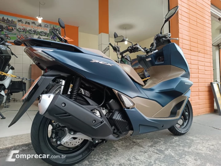 PCX 160 DLX ABS