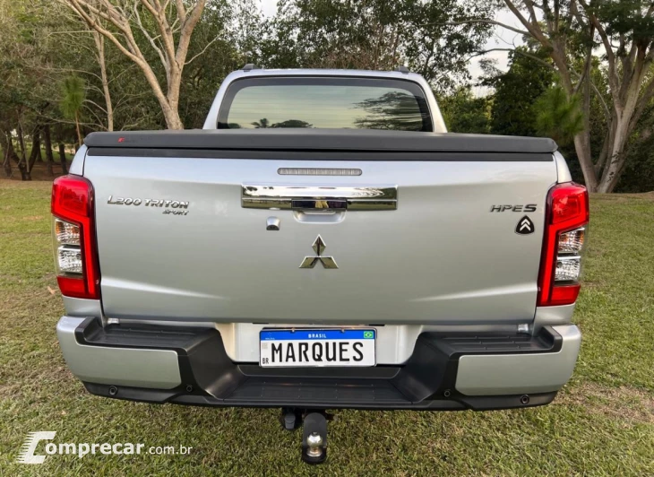 L200 TRITON 2.4 16V Turbo Sport Hpe-s CD 4X4