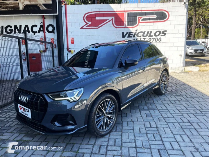 Q3 Black Ed. 1.4 TFSI Flex/Black S-tron.