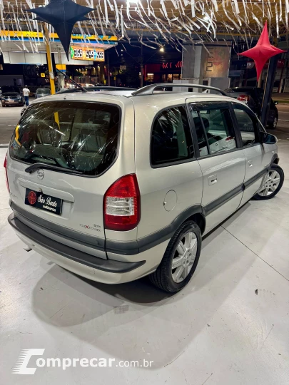 ZAFIRA 2.0 MPFI Elegance 8V