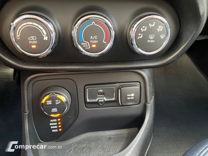 RENEGADE 2.0 16V Turbo Sport 4X4